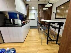 Robinson 112 (D1), Office #553301901
